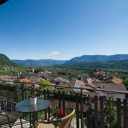 Haus Tirol Apartment Caldaro Exterior photo